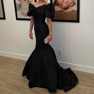 Sherri hill gown size 4